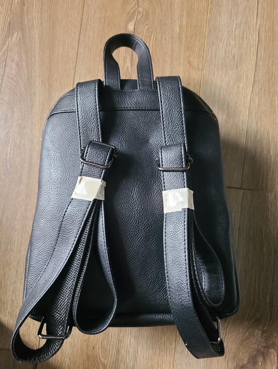 lululemon on my level crossbody bag Lululemon On My Level Crossbody Bag *6L - Black
